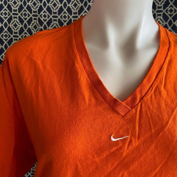 Nike Tops - Vintage Nike T-Shirt